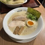 麺 ヒキュウ 六甲道店 - 