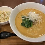 中華彩園 みなとみらい店 - 