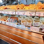 丸亀製麺 - 開店直後は豊富です♬
※豚天とかあるんだ