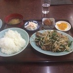 正華 - ニラレバ炒め定食