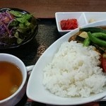 Okonomiyaki Teppan Yaki Oosaka - ランチ 野菜カレーセット 大盛り