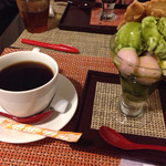 ことたま - オリジナルパフェ¥700円〜(^o、^)/ドリンク¥300円