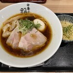 極上中華そば 福味 東京駅　KITTE店 - 