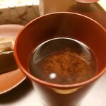 徳ㇵ本也 - 赤出汁