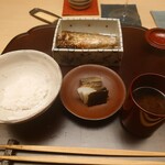 徳ㇵ本也 - 食事