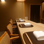 徳ㇵ本也 - カウンター