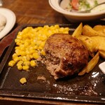 熟成牛ステーキバル Gottie's BEEF キュービックプラザ新横浜店 - 