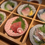 鶏と魚と炭火焼き 燈 - 