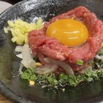 ジンギスカン羊はち - ラム刺し 　すっごい新鮮なので、5分以内にお召し上がりください～