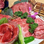 肉問屋直営 国産和牛焼肉 牛若丸 秋葉原店 - 