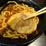 麺や 久 - カネシ醤油　1,050円（野菜マシ）