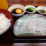 郷土料理 五志喜 - 宇和島鯛めし、旬のみかんビール