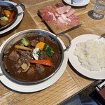 ル バー ラヴァン サンカンドゥ アザブ トウキョウ - 
