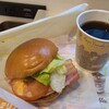ZETTERIA - お料理①BLTエッグバーガー(税込390円)
萵苣&薄切り蕃加&ベーコン&目玉焼き&バンズ
野菜の鮮度もまずまず
お飲み物①HOT珈琲 (税込100円)