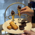 アンリ・シャルパンティエ - 