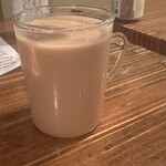 BLOCK HOUSE 水曜カレー - アイスチャイ