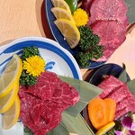 肉問屋直営 国産和牛焼肉 牛若丸 秋葉原店 - 