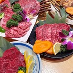 肉問屋直営 国産和牛焼肉 牛若丸 秋葉原店 - 