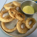 WCB The Room - オニオンリング750円、鰻でお腹いっぱいだったのでちょっとだけつまみを