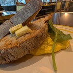 bills 大阪 - スクランブルエッグ＆トースト -フリーレンジエッグ