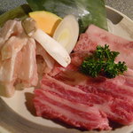 Yamagata Gyuu Ittougai Itamae Yakiniku Bibi - 鶏なんこつと牛カルビ