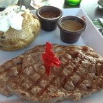 Hippopotamus Restaurant - 料理写真:ステーキ＆ベイクドポテト