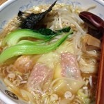 天宝 代々木八幡店 - えびワンタン麺