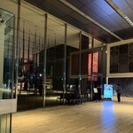 THE COSMOPOLITAN GRILL BAR TERRACE - エントランス