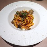 イルバンボリーノ - 秋トリュフと牛ひき肉のミートソース、　自家製タリオリーニ　