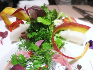 イルバンボリーノ - 秋刀魚のラベンダーマリネとジンジャー風味の秋茄子のミルフィーユ仕立て ケッパーソース　