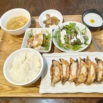 魏飯餃子 - 魏飯餃子ランチセット（1100円）