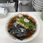 青島食堂 - 青島ラーメン 茹ほうれん草増し