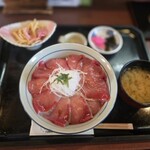 村食堂　おとと村 - ぶり丼定食