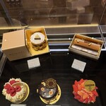 ブルガリ ドルチ - 私的にはナッツが好きなのでヘーゼルナッツのチョコが食べたいな。