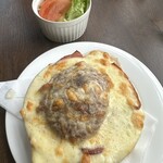 マイルド - 料理写真:ハンバーグドリア（サラダ付き）