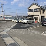 いっぷく家 - 駐車場は5台程度