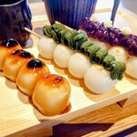 cafe SHU - みたらし
                                抹茶
                                あんバター