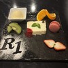 R1 TOKYO Bar&Restaurant