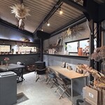 LUCKY Man Coffee - 内観