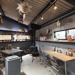 LUCKY Man Coffee - 内観