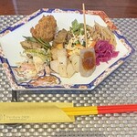 Verdure 0831 - 料理写真:ランチの前菜(地場産野菜)＋何故か手作り蒟蒻添え