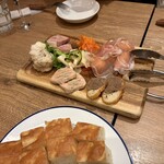 ラ・ブーシェリー・エ・ヴァン 肉屋のワイン食堂 浜松町店 - 