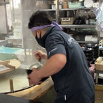 百姓うどん - 気合いの湯切り