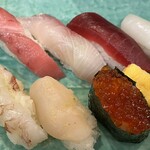 築地すし 竹若 - 竹若（左側）