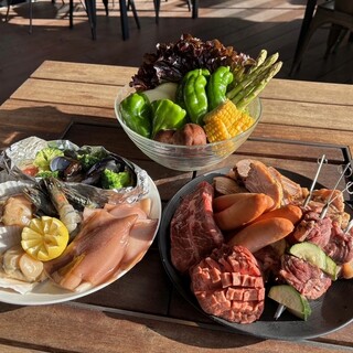 【テラス限定】みんなで盛り上がるBBQパーティー開催♪