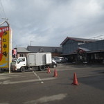 かに八代 れんが亭 - かに市場もあります。