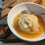 けむりや - 冷麺です。スープに2日かかるそうです。