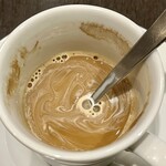 TAGEN DINING CAFE - 半分はストレートでその後砂糖とミルクを入れて楽しむ