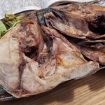 タカマル鮮魚店 - メジマグロカブト焼き
