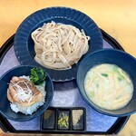 道なか食堂 げんき - 料理写真:鶏塩つけ汁うどん(ミニ角煮丼付き)